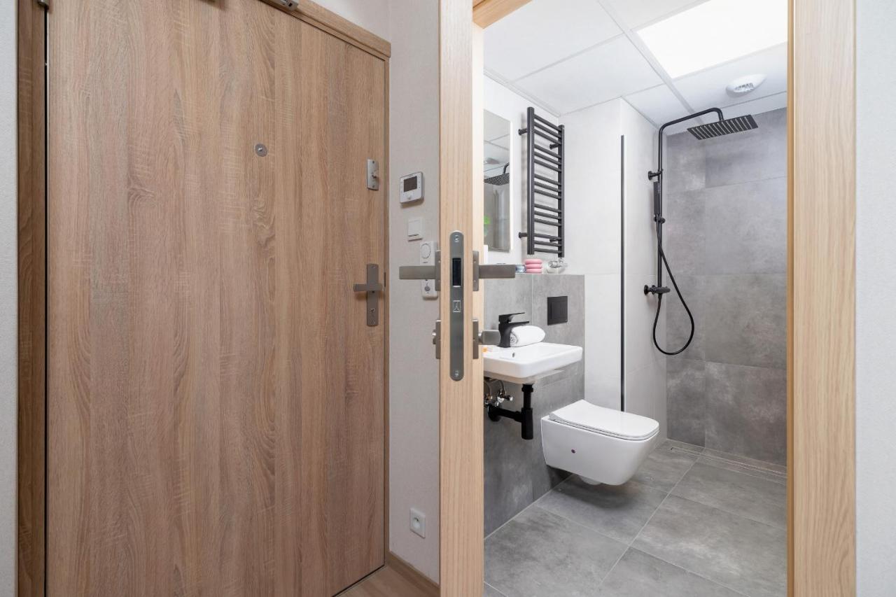 Srodmiescie Katowa Air-Conditioned Studio Krakow By Noclegi Renters Εξωτερικό φωτογραφία
